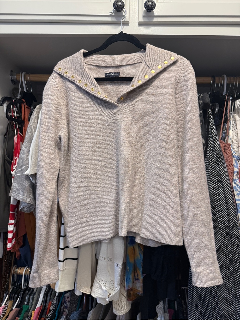Flag & Anthem Light Beige V-Neck Sweater with Gold Stud Trim Junior XL